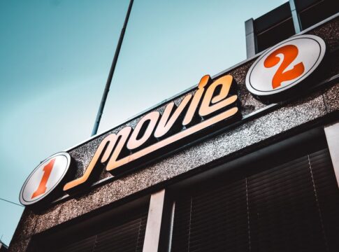 Why Hollywood Movies Are 90 Minutes Long: The Formula — Entertainment trivia by Trivia Daily