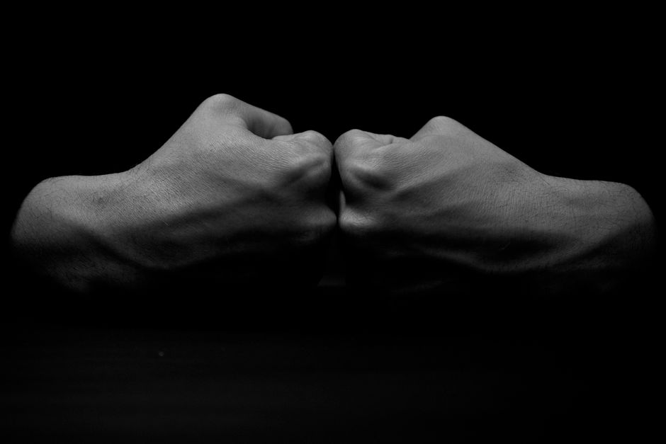 The Truth About Cracking Your Knuckles and Arthritis