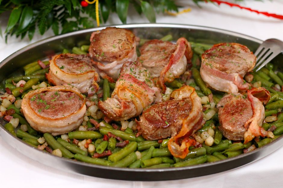 Why Does Bacon Smell So Appealing When It Cooks