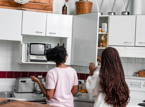 The Hidden Story of Who Really Invented the Microwave Oven — General trivia by Trivia Daily